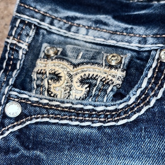 ❌SOLD❌Rock Revival Bootcut Jeans - Picture 5 of 8